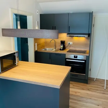 Neu! Am Park Apartment